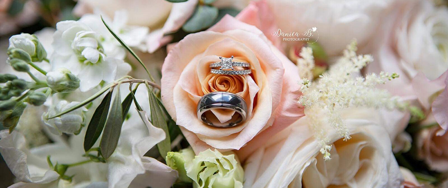 wedding rings in distinct floral design