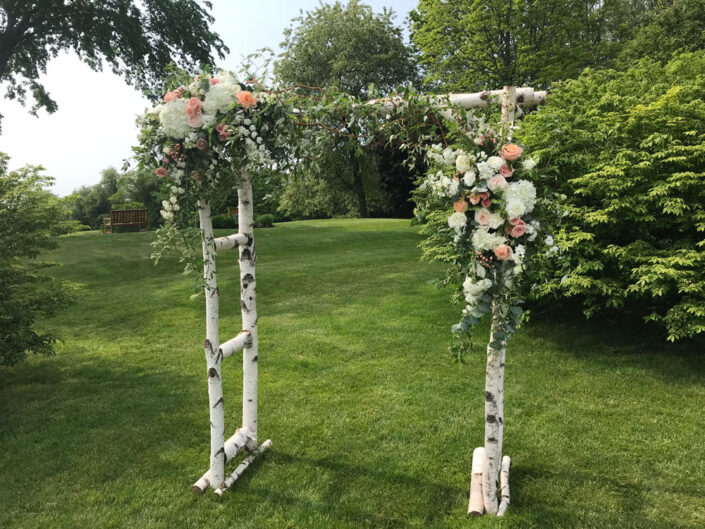 Floral Decoration in Alyssa and Rob Bride Wedding